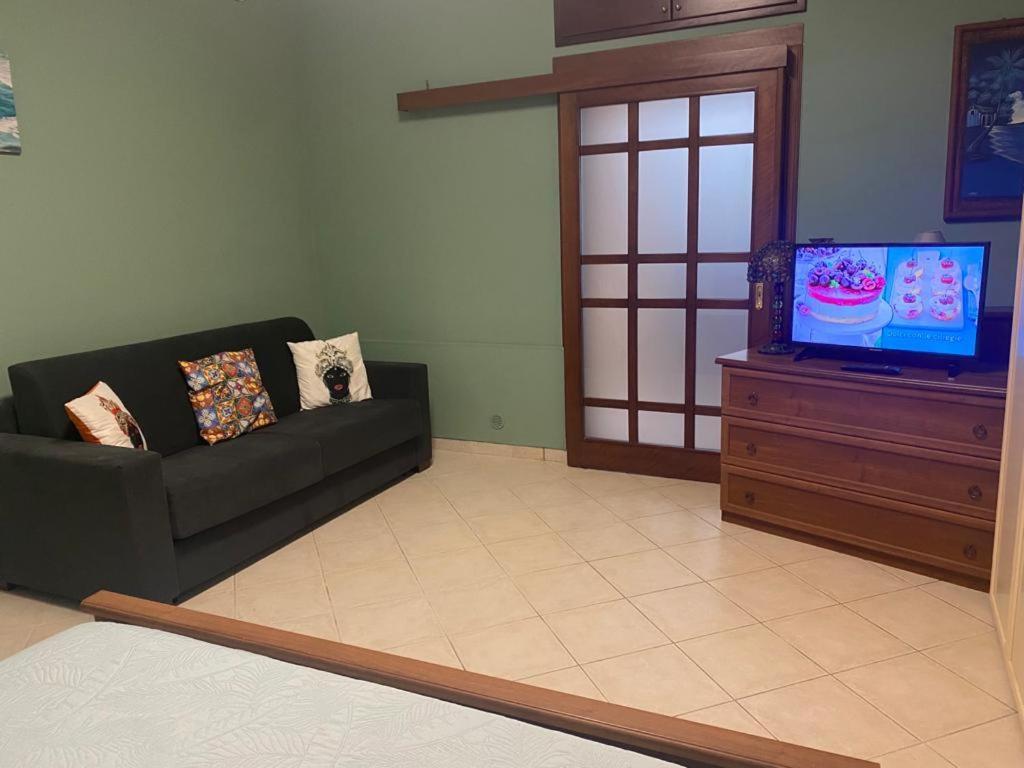 Vista Eolie Milazzo- Apartments Екстериор снимка