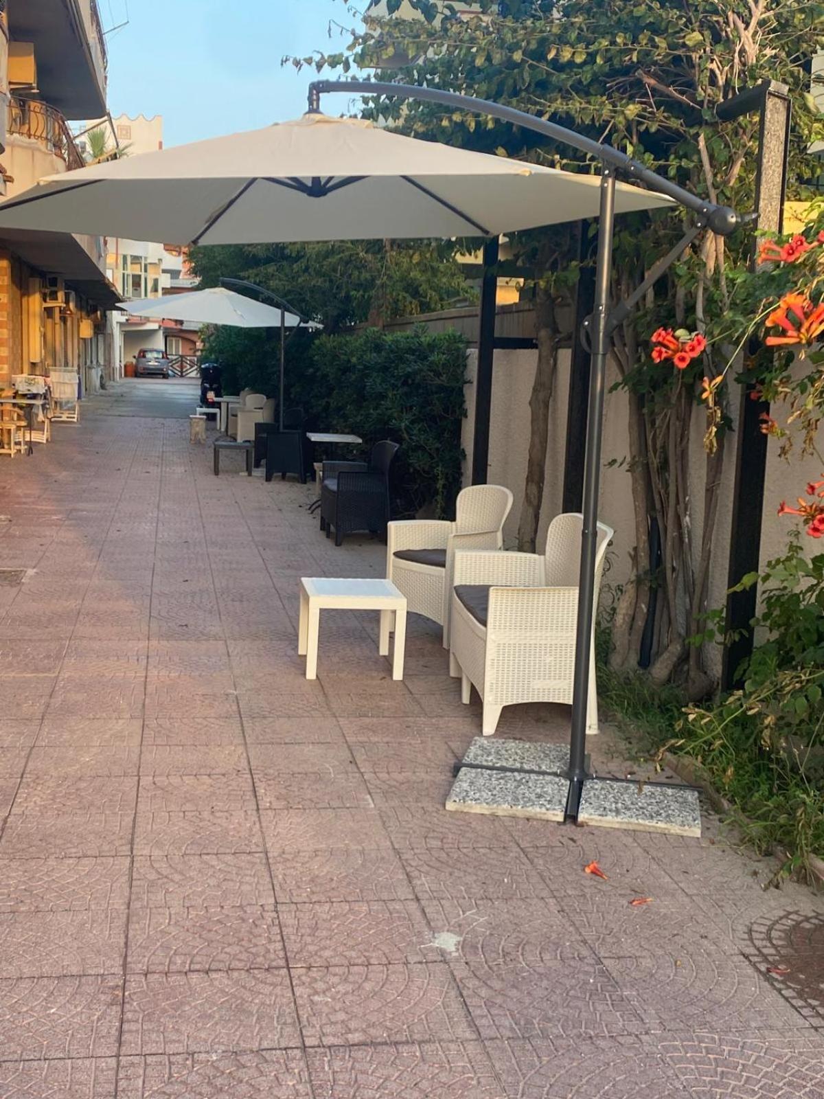Vista Eolie Milazzo- Apartments Екстериор снимка